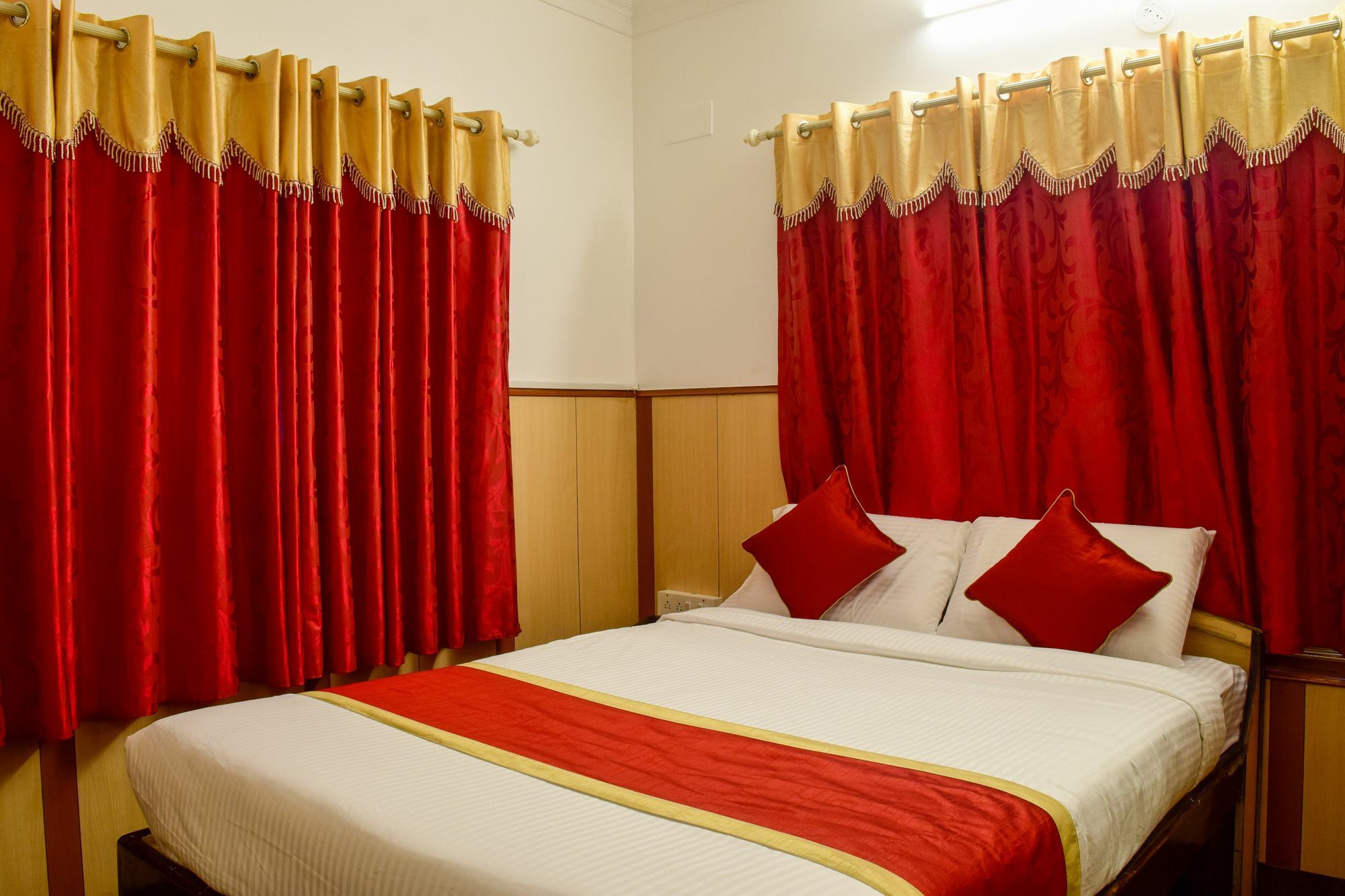 Fabhotel Shivaals Residency - Rajajinagar Bangalore Dış mekan fotoğraf